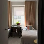 Dolynskiy Hotel *
