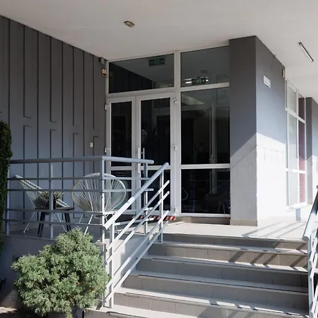 Dolynskiy Hotel *