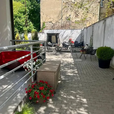 Dolynskiy Hotel *