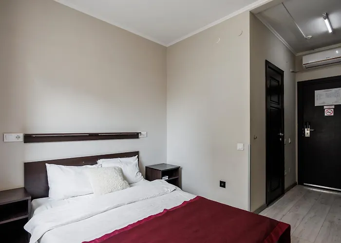 Dolynskiy Отель Львов